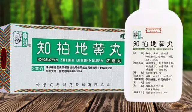 更年期潮热出汗吃什么药和食物好？医生建议，吃3种食物，2种中药